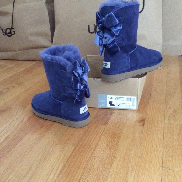 bailey bow ii metallic sky blue